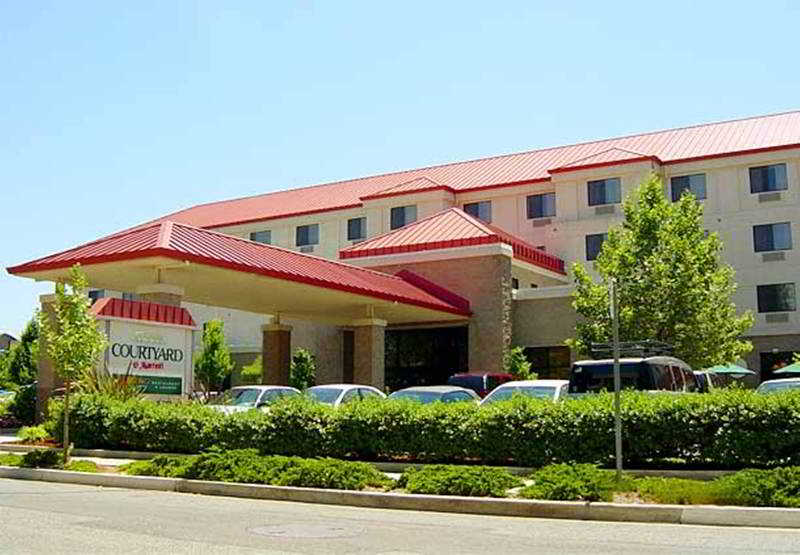 Отель Courtyard By Marriott Sacramento Midtown
