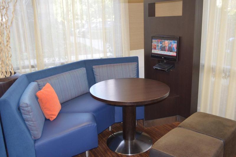 فندق Courtyard By Marriott Sacramento Midtown