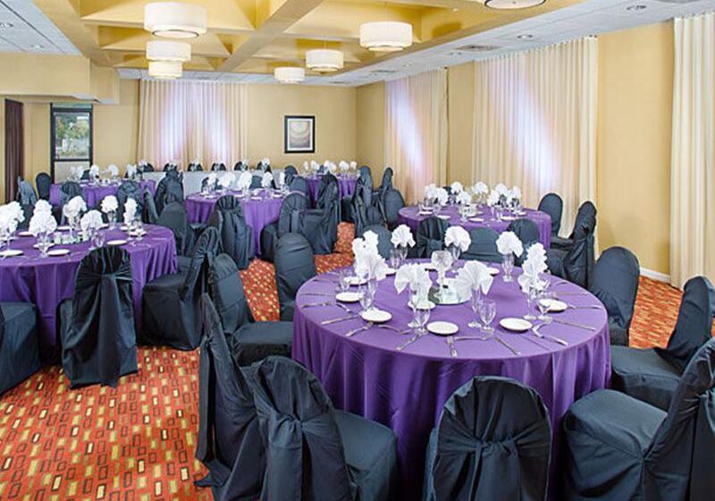 فندق Courtyard By Marriott Sacramento Midtown