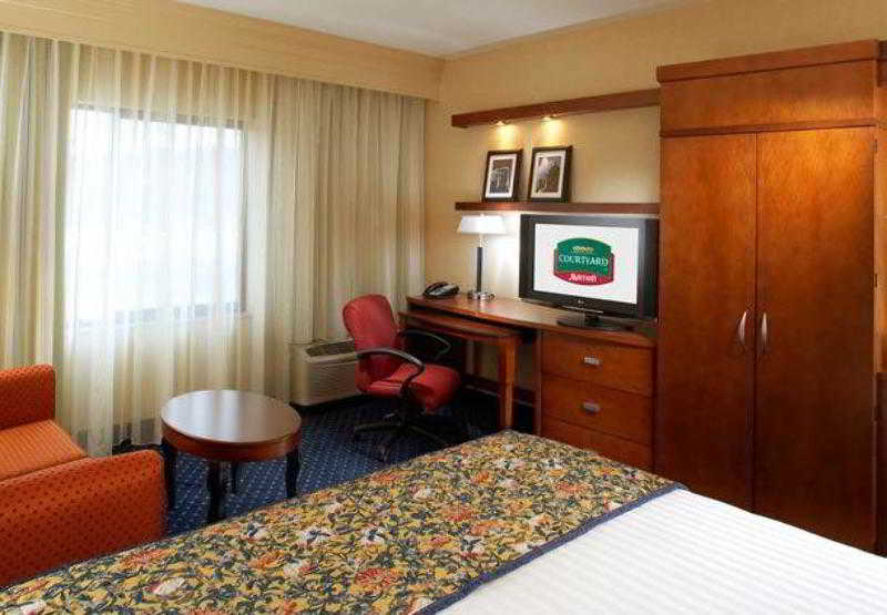 ホテル Courtyard Daytonuniversity Of Dayton