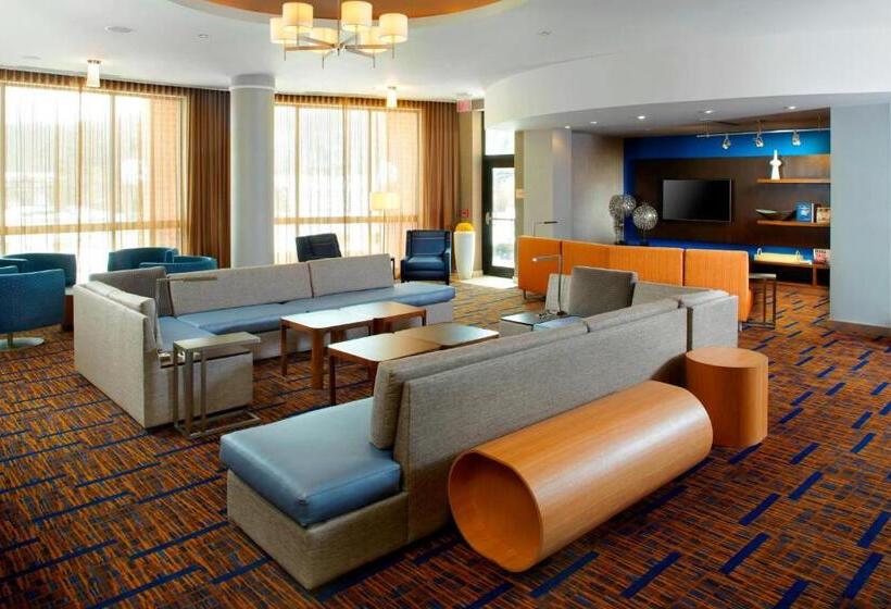 ホテル Courtyard Daytonuniversity Of Dayton