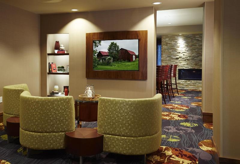 فندق Courtyard By Marriott Ithaca Airport/university