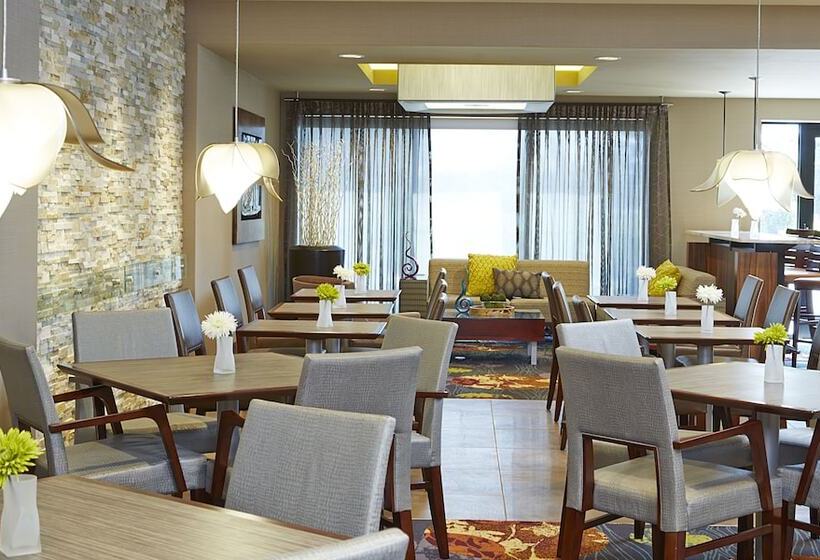 فندق Courtyard By Marriott Ithaca Airport/university