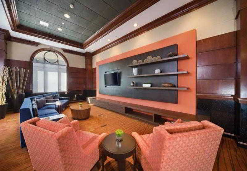 Отель Courtyard By Marriott Norfolk Downtown