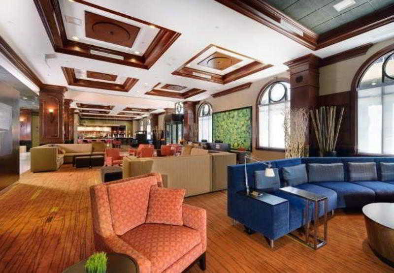 Отель Courtyard By Marriott Norfolk Downtown