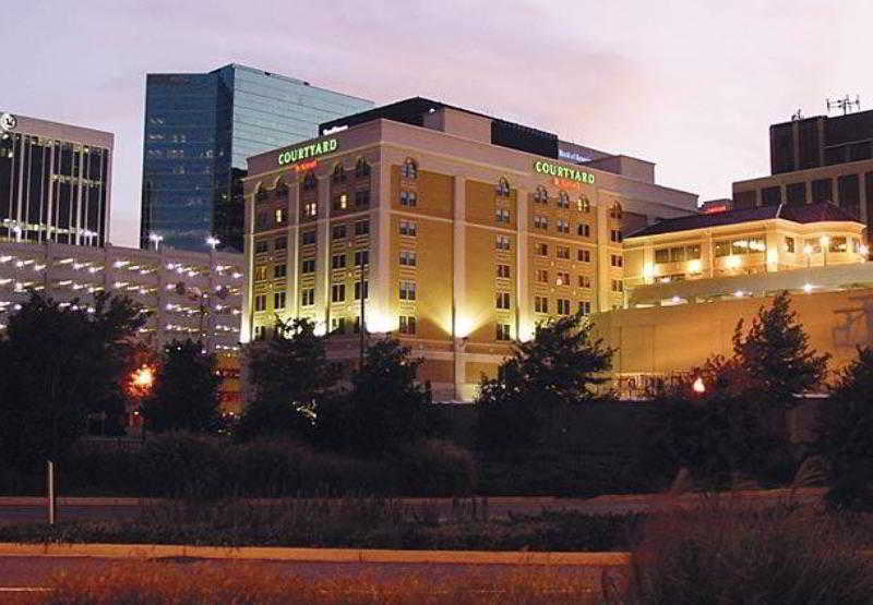 Отель Courtyard By Marriott Norfolk Downtown