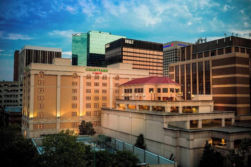 Отель Courtyard By Marriott Norfolk Downtown