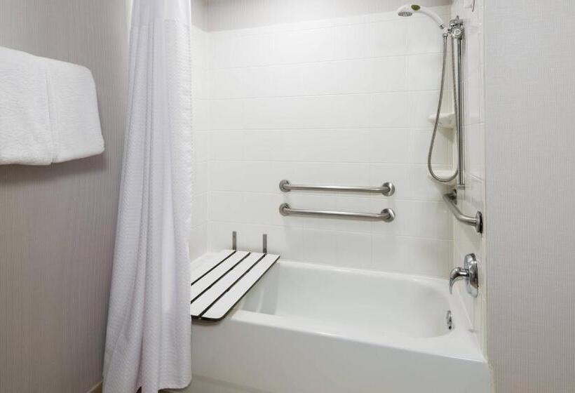 فندق Courtyard By Marriott Providence Lincoln