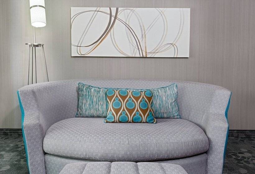 فندق Courtyard By Marriott Providence Lincoln