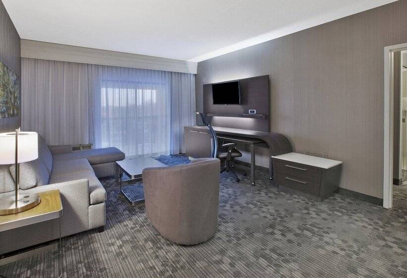 فندق Courtyard By Marriott Somerset