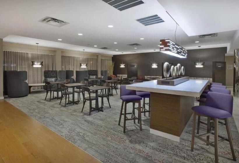 Отель Courtyard By Marriott Somerset