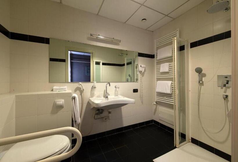 בית מלון כפרי D120