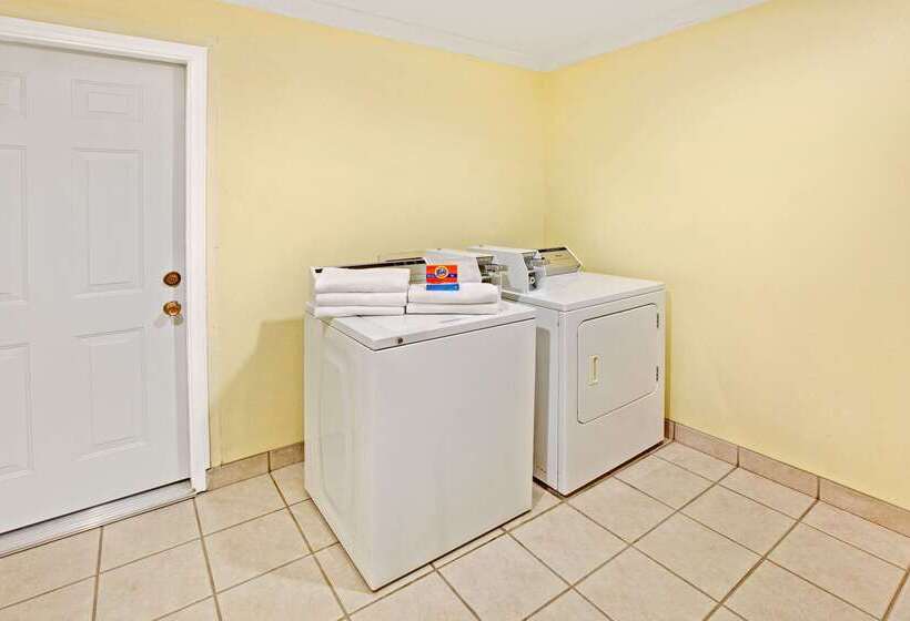 酒店 Days Inn By Wyndham Baytown Tx