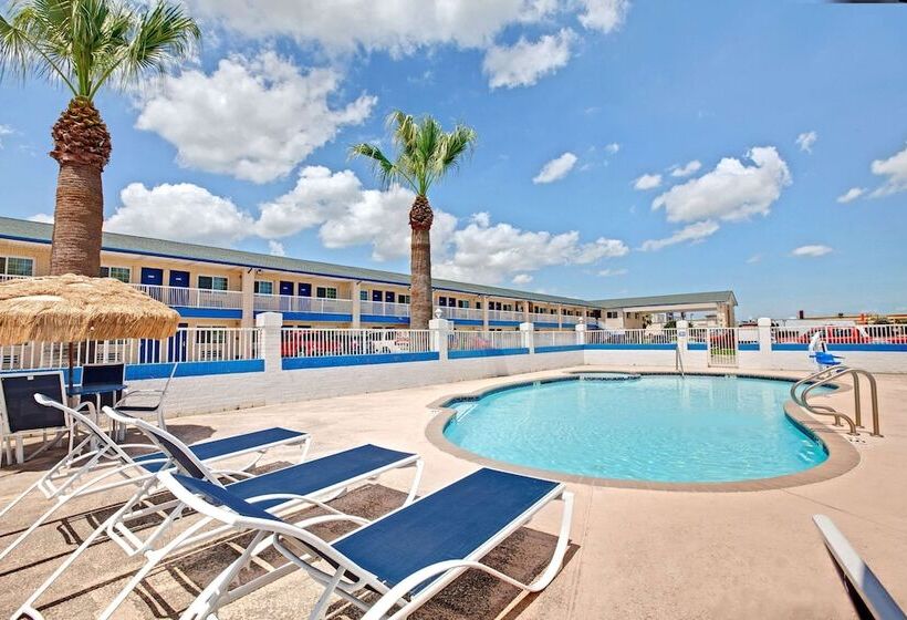 בית מלון כפרי Days Inn By Wyndham Baytown Tx