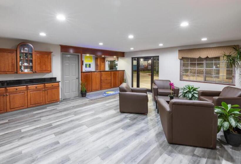 酒店 Days Inn By Wyndham Baytown Tx