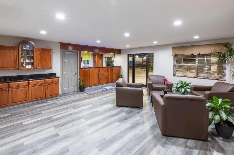 酒店 Days Inn By Wyndham Baytown Tx