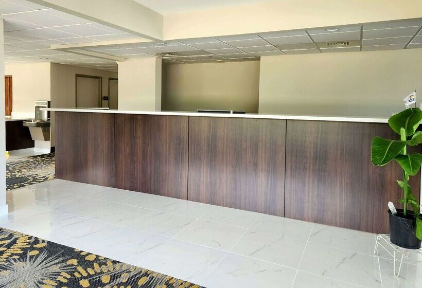 فندق Days Inn By Wyndham Laplace New Orleans