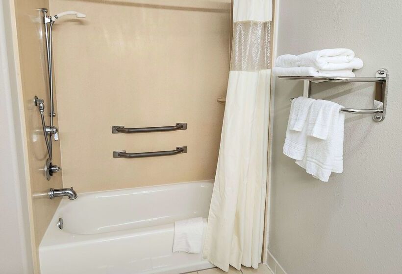 فندق Days Inn By Wyndham Laplace New Orleans