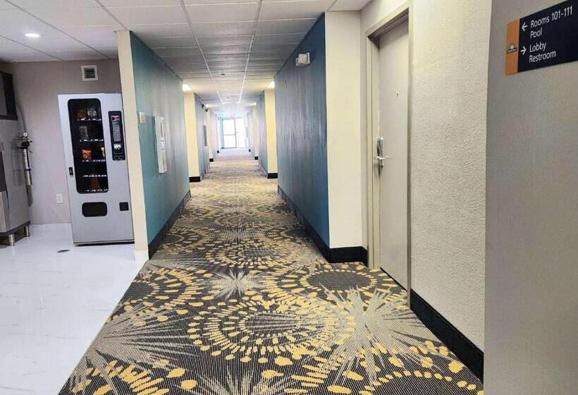 فندق Days Inn By Wyndham Laplace New Orleans