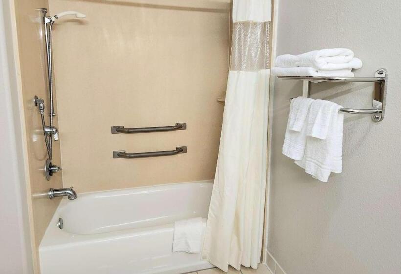 فندق Days Inn By Wyndham Laplace New Orleans