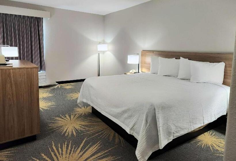 فندق Days Inn By Wyndham Laplace New Orleans