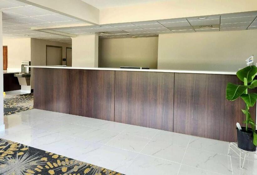 فندق Days Inn By Wyndham Laplace New Orleans
