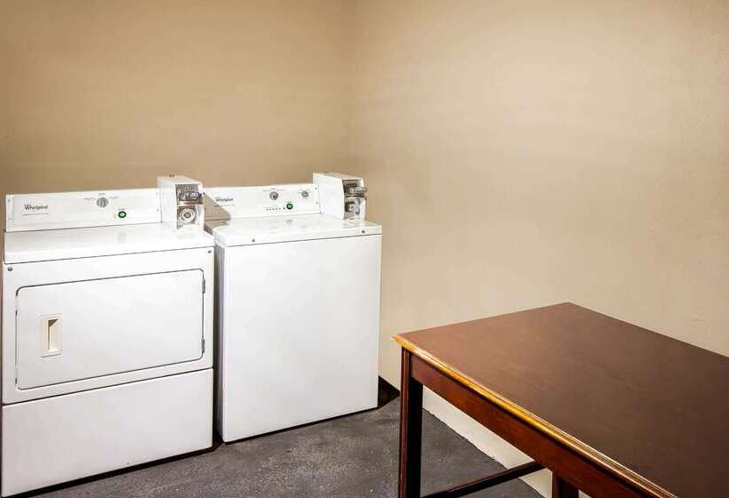 בית מלון כפרי Days Inn By Wyndham Sulphur La