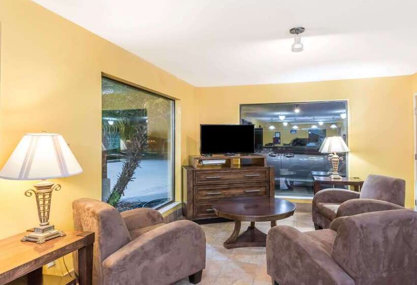 בית מלון כפרי Days Inn By Wyndham Sulphur La