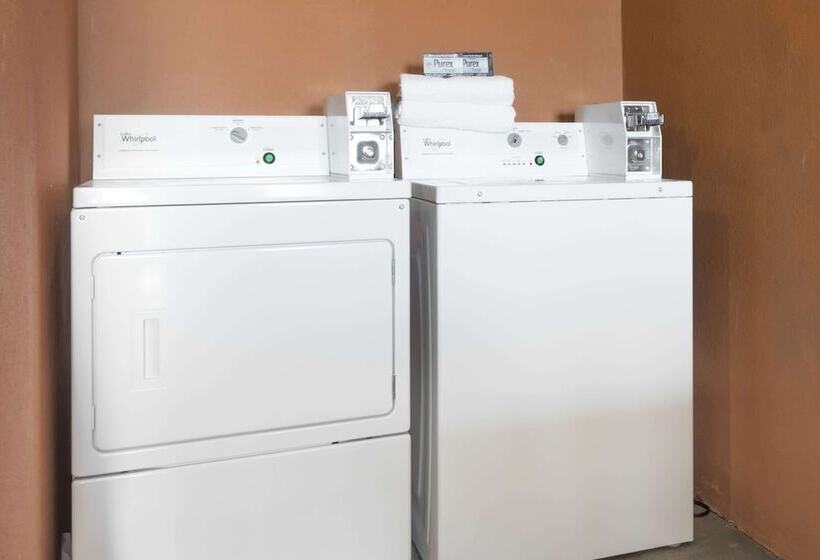 בית מלון כפרי Days Inn By Wyndham Sulphur La