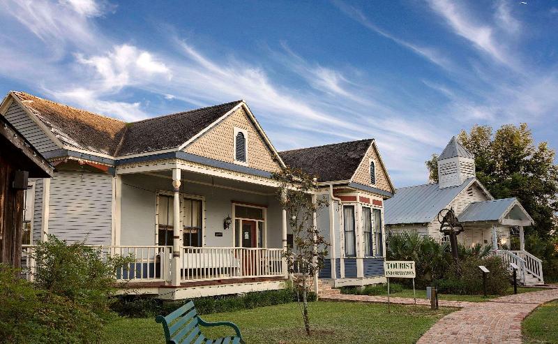 فندق Days Inn & Suites By Wyndham Opelousas