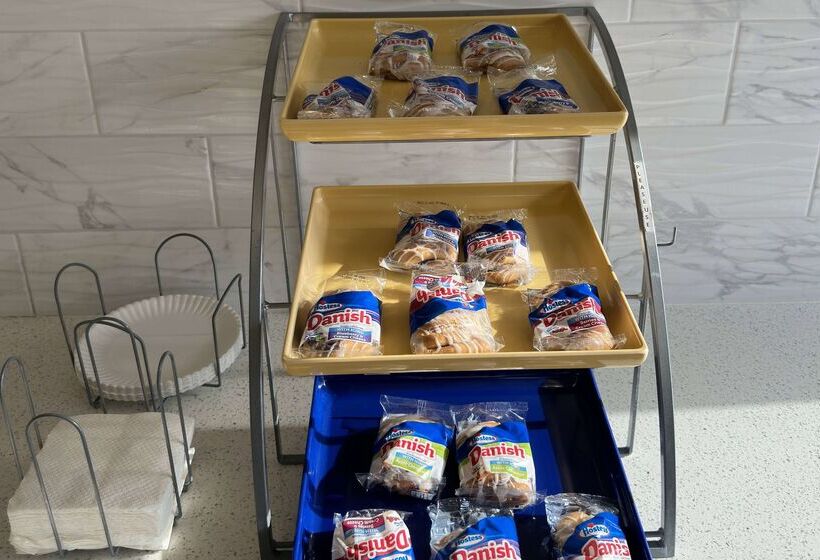 فندق Days Inn & Suites By Wyndham Opelousas