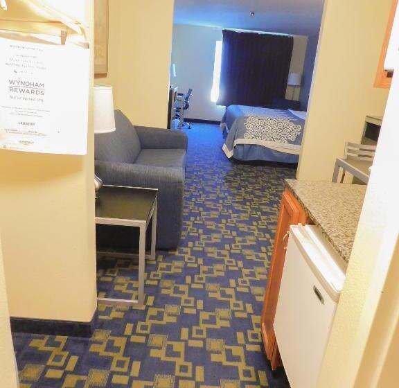 فندق Days Inn & Suites By Wyndham Pocahontas