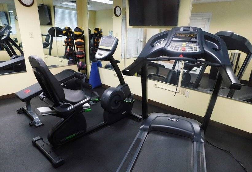 فندق Days Inn & Suites By Wyndham Pocahontas