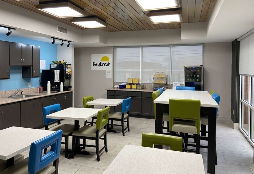 فندق Days Inn & Suites By Wyndham Ridgeland