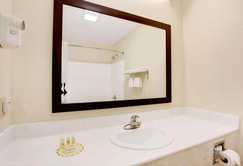 فندق Days Inn & Suites By Wyndham Ridgeland