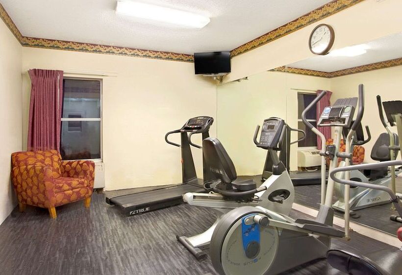 فندق Days Inn & Suites By Wyndham Ridgeland