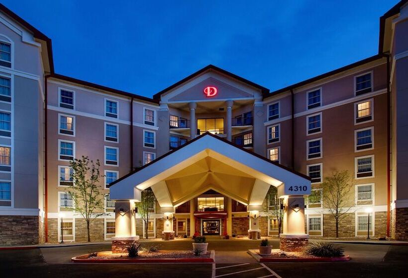 ホテル Drury Inn & Suites Albuquerque North