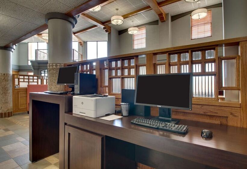 ホテル Drury Inn & Suites Albuquerque North