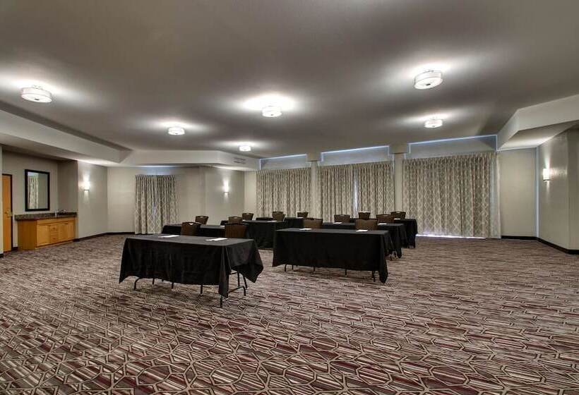 ホテル Drury Inn & Suites Albuquerque North