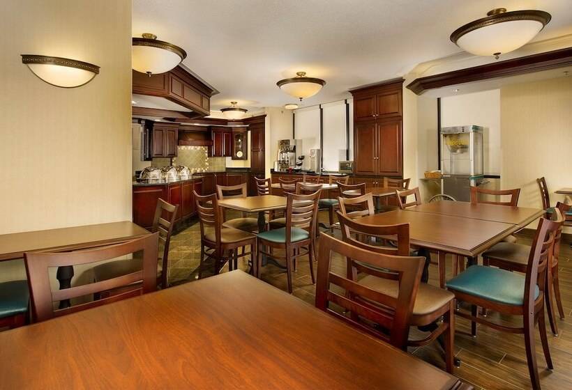 فندق Drury Inn & Suites Jackson Ridgeland