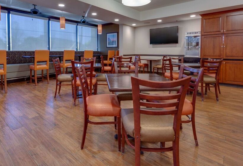 فندق Drury Inn & Suites Memphis Southaven