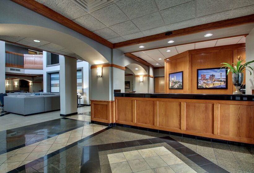 Отель Drury Inn & Suites San Antonio Northwest Medical Center