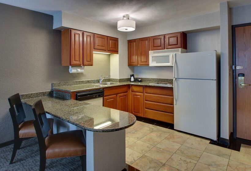 Отель Drury Inn & Suites San Antonio Northwest Medical Center