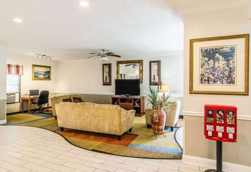 فندق Econo Lodge Darien