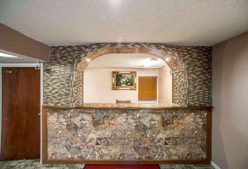 فندق Econo Lodge Marion