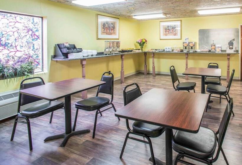 ホテル Econo Lodge Marion