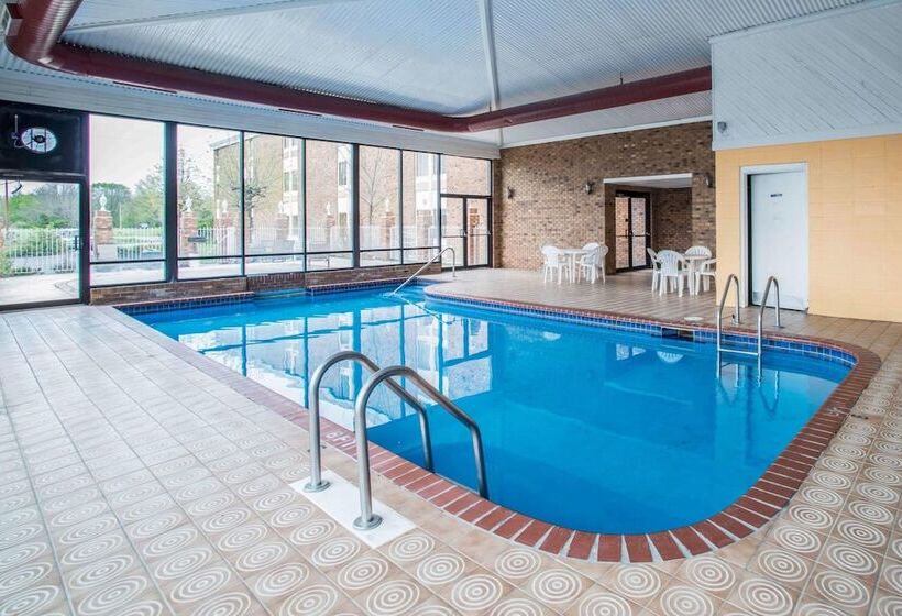 فندق Econo Lodge Marion