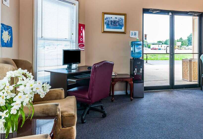 فندق Econo Lodge Vincennes