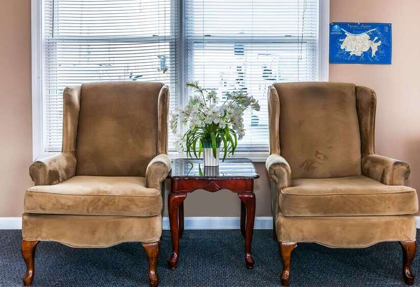 فندق Econo Lodge Vincennes