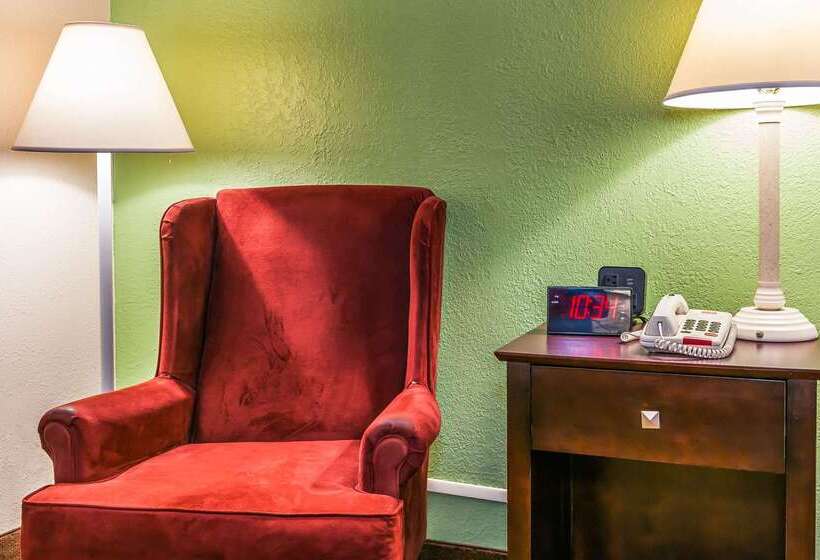 فندق Econo Lodge Vincennes